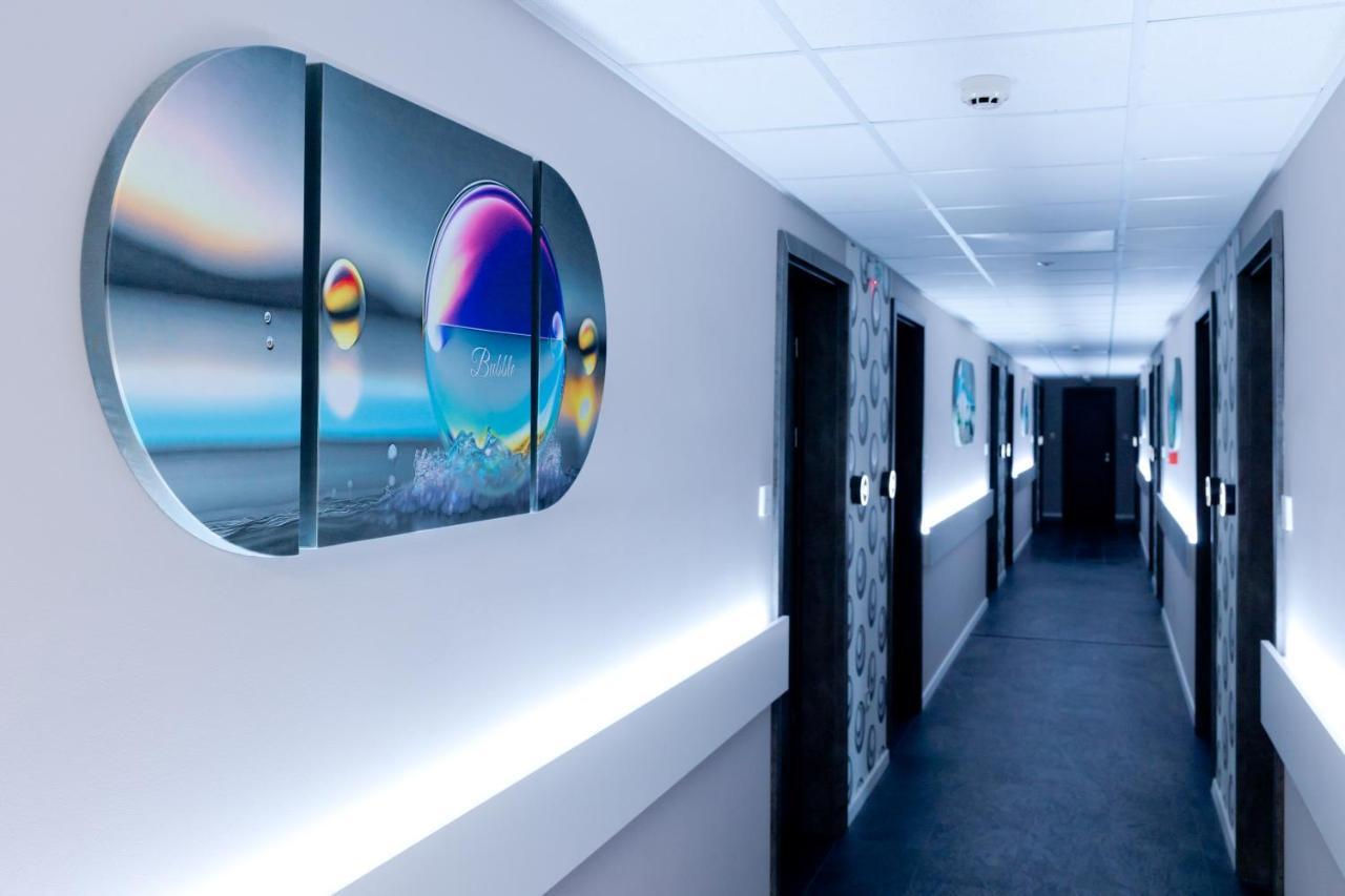 Bubble Hotel Es Rendezvenykoezpont Zalaegerszeg Bagian luar foto